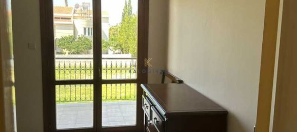 Propiedad comercial de 5 dormitorios en Larnaca, Cyprus No. 20732 16