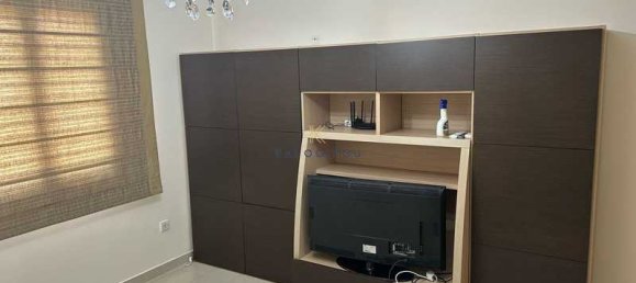 Propiedad comercial de 5 dormitorios en Larnaca, Cyprus No. 20732 12