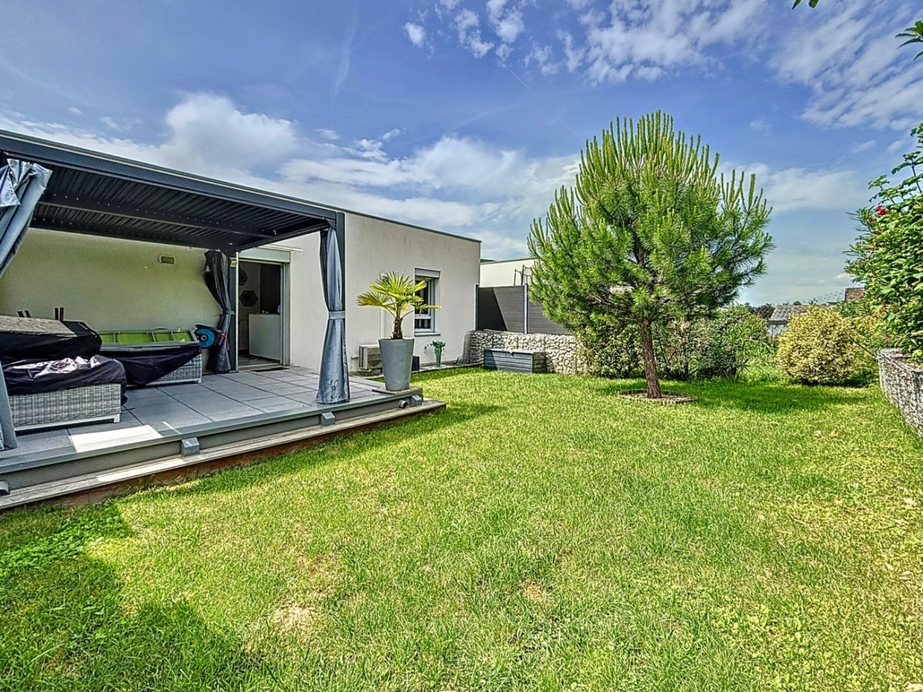 3 bedrooms Villa in Aix-les-Bains, France No. 346415