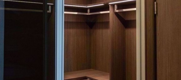 2 bedrooms Condo in Khlong Toei, Thailand No. 5196 8