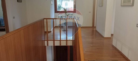 7 rooms House in Laveno-Mombello, Italy No. 144918 24