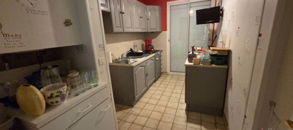 3 bedrooms House in Saint-Berthevin, France No. 307515 4