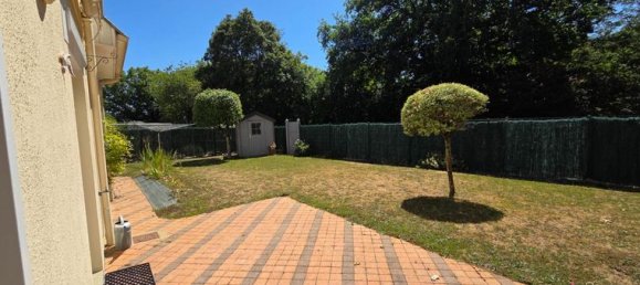 3 bedrooms House in Saint-Berthevin, France No. 307515 2