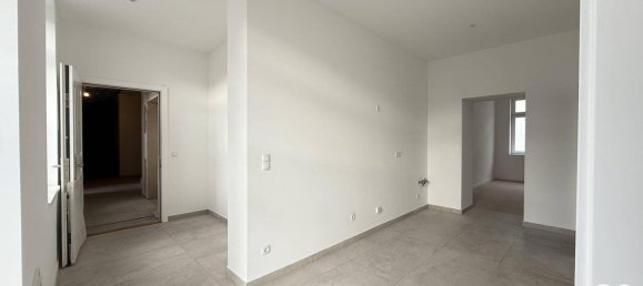 2 rooms Apartment in Ottakring, Austria No. 160965 3