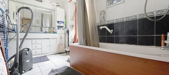 3 bedrooms House in Manche, France No. 360224 12