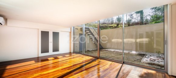 4 bedrooms House in Senhora da Hora, Portugal No. 117026 10