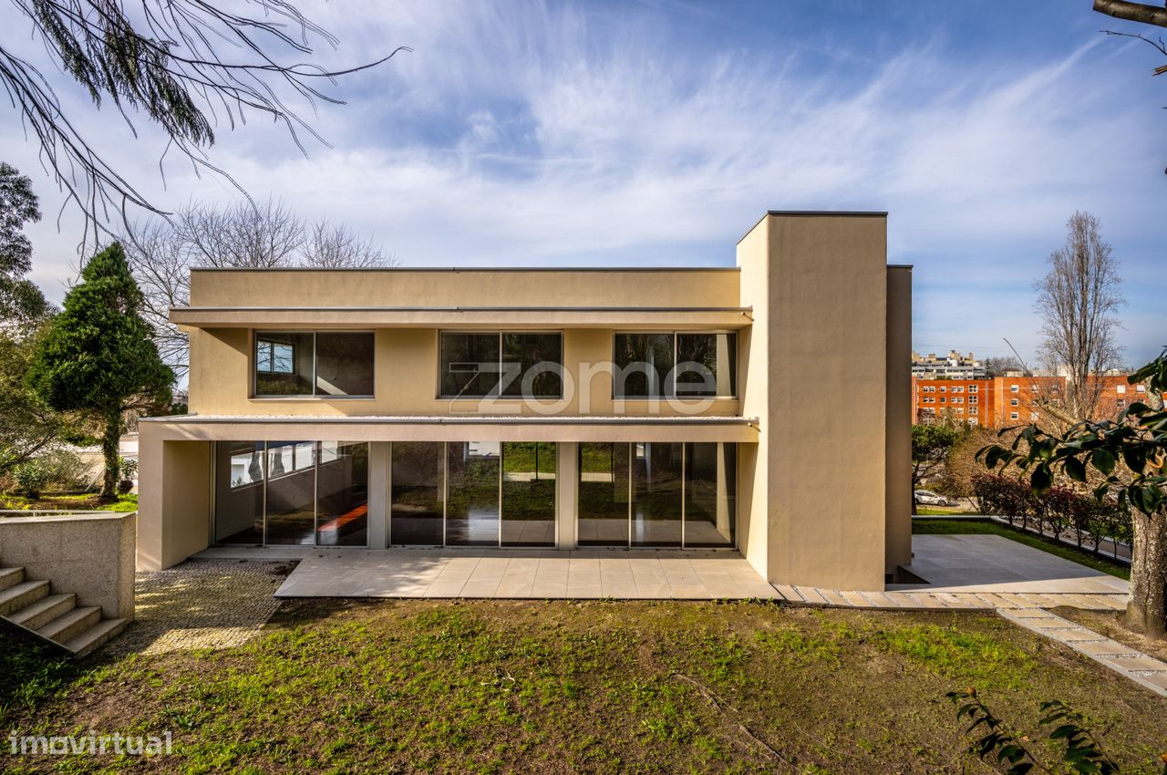 4 bedrooms House in Senhora da Hora, Portugal No. 117026