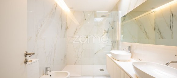 4 bedrooms House in Senhora da Hora, Portugal No. 117026 15