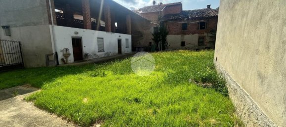 7 rooms House in Benna, Italy No. 6536 9