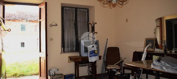 7 rooms House in Benna, Italy No. 6536 18