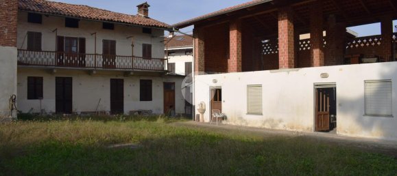 7 rooms House in Benna, Italy No. 6536 5