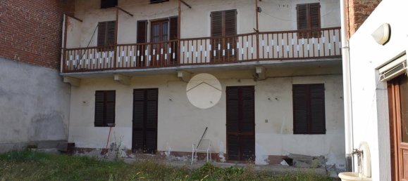 7 rooms House in Benna, Italy No. 6536 8