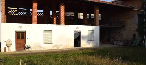 7 rooms House in Benna, Italy No. 6536 31