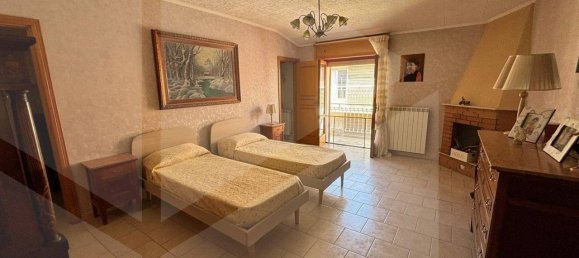 5 rooms House in San Giovanni Rotondo, Italy No. 31423 8