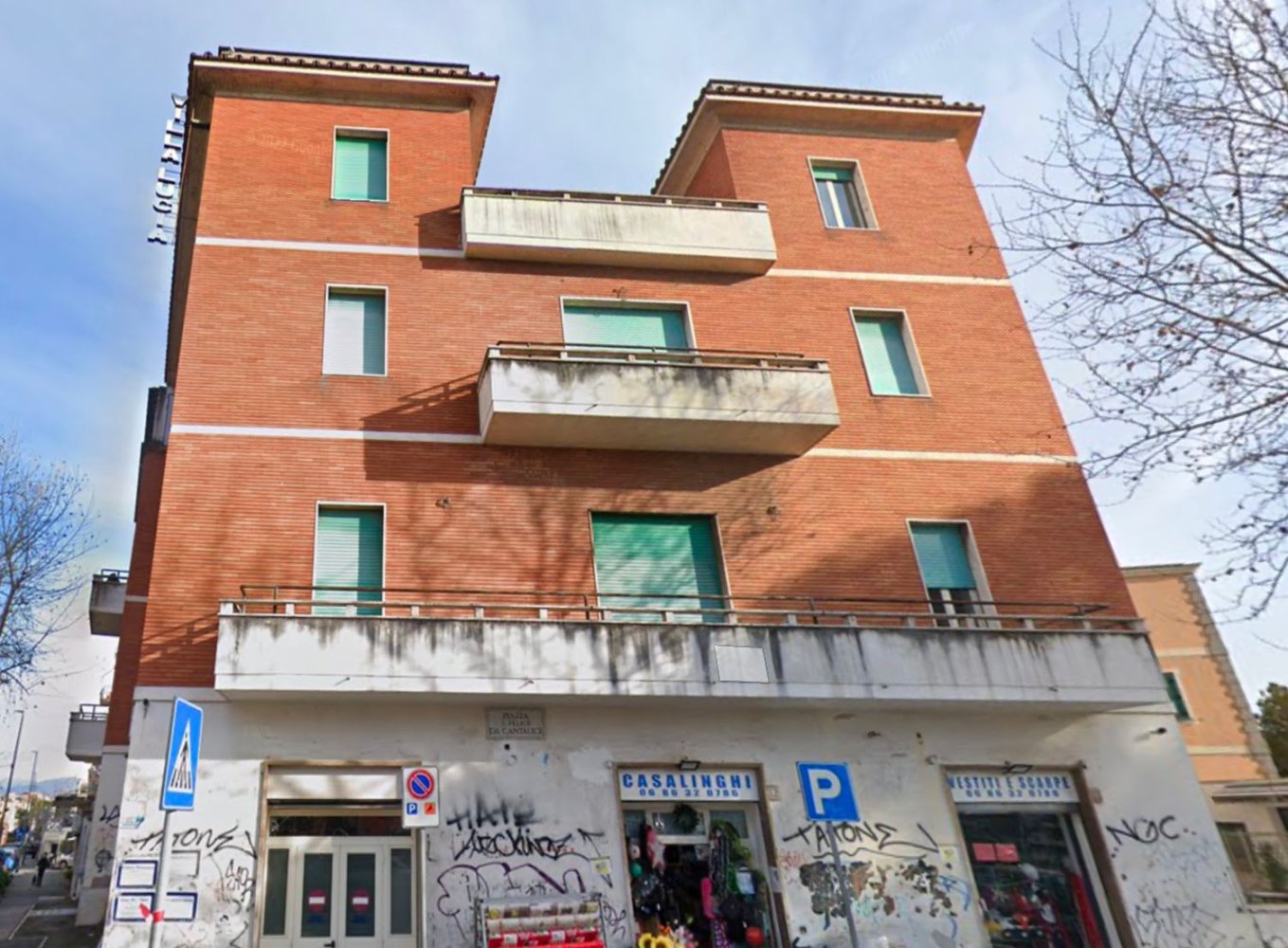 Apartamento de 3 habitaciónes en Poggio San Vicino, Italy No. 202578