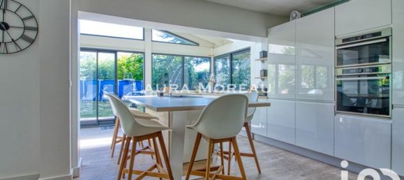 6 bedrooms House in Val-d'Oise, France No. 307576 9