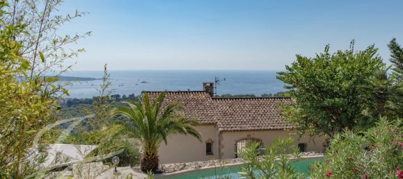 4 bedrooms Villa in Vallauris, France No. 195129 11