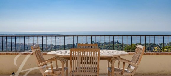 4 bedrooms Villa in Vallauris, France No. 195129 5