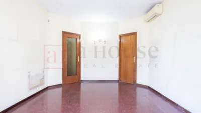 4 bedrooms Apartment in Eixample, Spain No. 142255