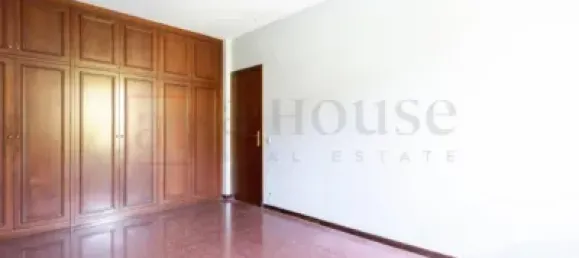 4 bedrooms Apartment in Eixample, Spain No. 142255 9