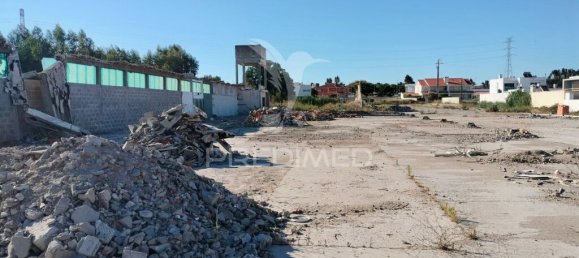 14000m² Land in Entroncamento, Portugal No. 144119 12