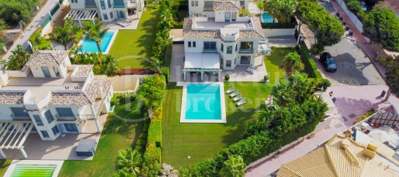 5 bedrooms Villa in Marbella, Spain No. 62657 34
