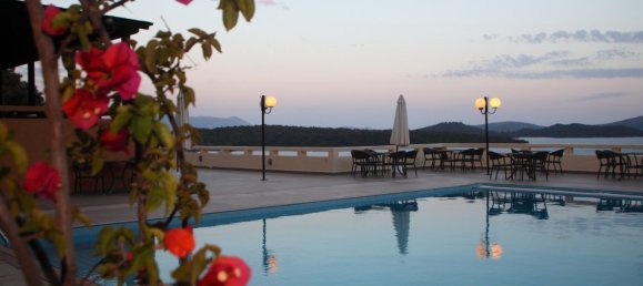 1000m² Townhouse in Lefkada, Greece No. 4712 3