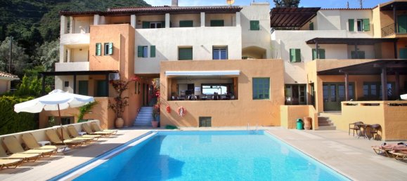 1000m² Townhouse in Lefkada, Greece No. 4712 2