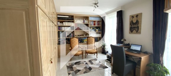 6 bedrooms Villa in Ferolles-Attilly, France No. 180313 18