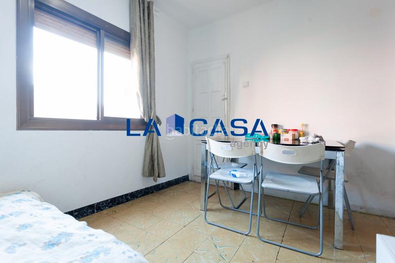 3 Schlafzimmer Wohnung in L'Hospitalet de Llobregat, Spain, Nr. 206672