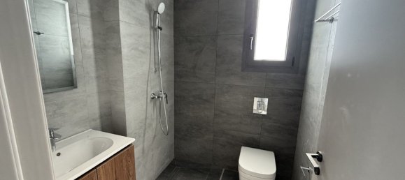 2 bedrooms Apartment in Larnaca, Cyprus No. 5175 8