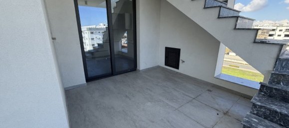 2 bedrooms Apartment in Larnaca, Cyprus No. 5175 15