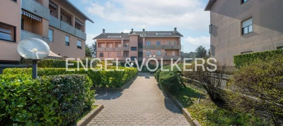 Apartamento de 3 dormitorios en Legnano, Italy No. 131075 28