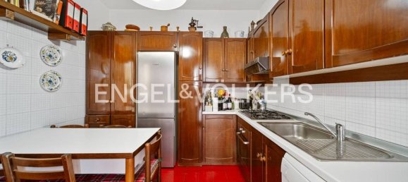 Apartamento de 3 dormitorios en Legnano, Italy No. 131075 8