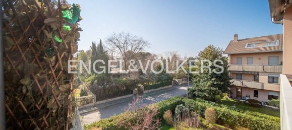 Apartamento de 3 dormitorios en Legnano, Italy No. 131075 9