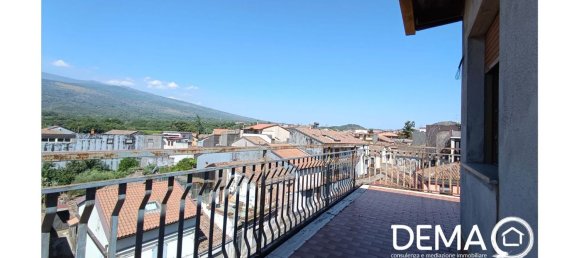 4 rooms Apartment in Linguaglossa, Italy No. 260964 10