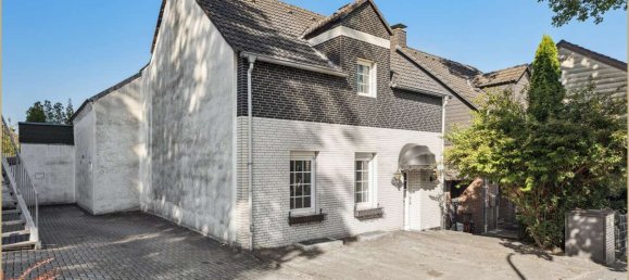 2 bedrooms House in Essen, Germany No. 318485 2