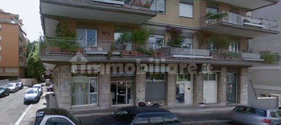 Commercial property in Rome, Italy No. 115659 2