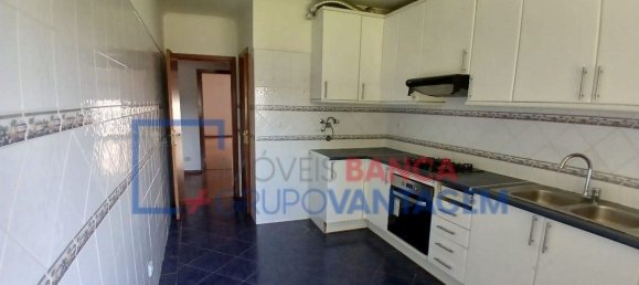 4 bedrooms Apartment in Barreiro, Portugal No. 92232 24