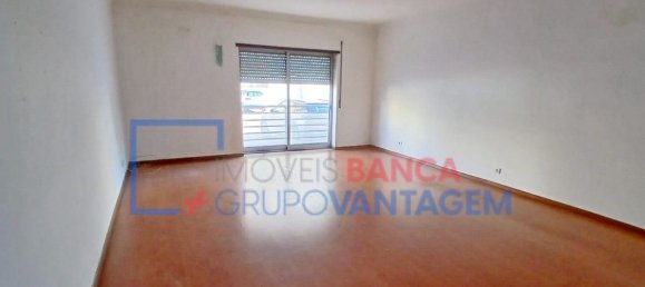 4 bedrooms Apartment in Barreiro, Portugal No. 92232 12
