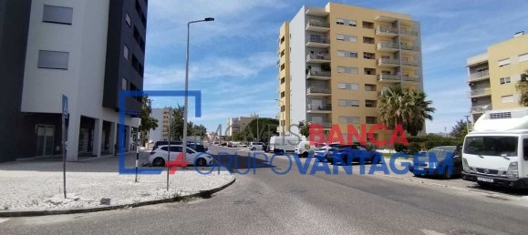 4 bedrooms Apartment in Barreiro, Portugal No. 92232 7