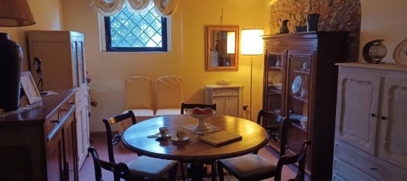 9 rooms House in Agliana, Italy No. 129142 12