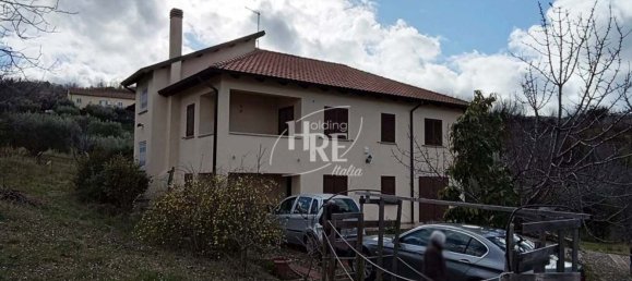 Casa de 5 divisões em Castrolibero, Italy N.º 36584 6