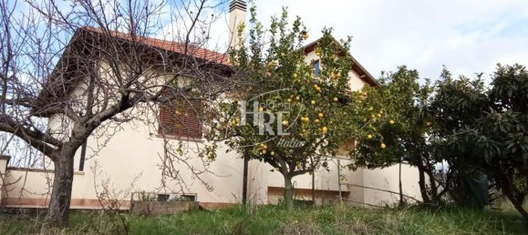 Casa de 5 divisões em Castrolibero, Italy N.º 36584 8