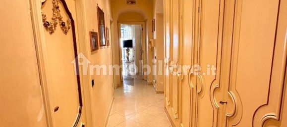 3 bedrooms Apartment in Naples, Italy No. 342004 4