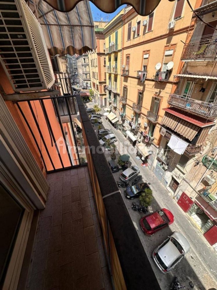 3 bedrooms Apartment in Naples, Italy No. 342004
