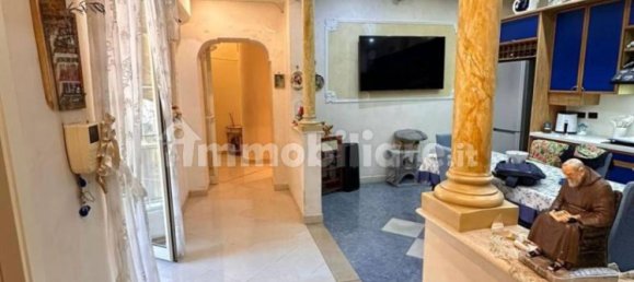 3 bedrooms Apartment in Naples, Italy No. 342004 3