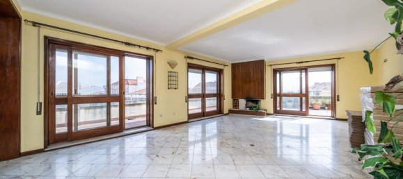 8 bedrooms Condo in Porto, Portugal No. 6704 4