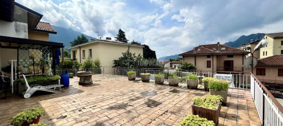 5 rooms Villa in Lecco, Italy No. 8032 18