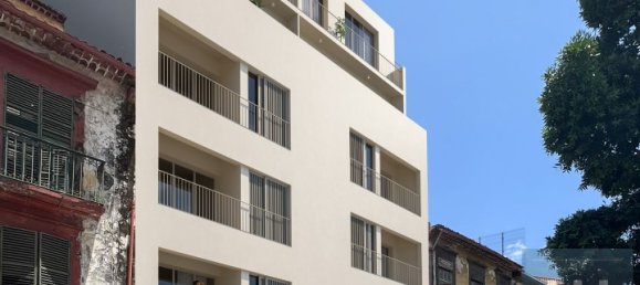 578m² Commercial property in Funchal, Portugal No. 83460 2